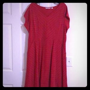 Isaac mizrahi dress with pockets on the side